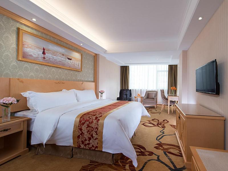Vienna Hotel Shenzhen Fuyong Village Fenghuangwei Dış mekan fotoğraf