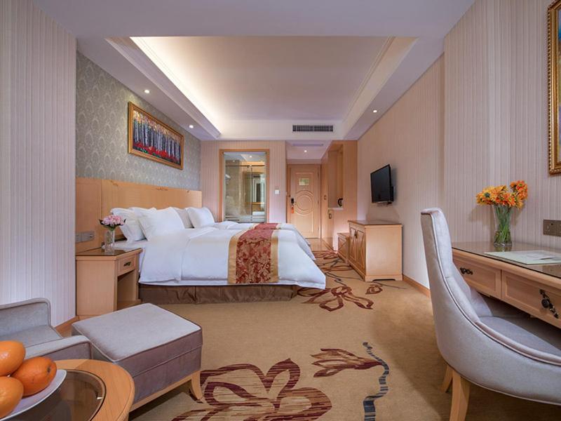 Vienna Hotel Shenzhen Fuyong Village Fenghuangwei Dış mekan fotoğraf